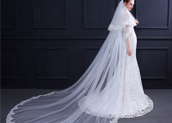 White Women Wedding Gown Accessories Veil With Lace Beading Decoration Design