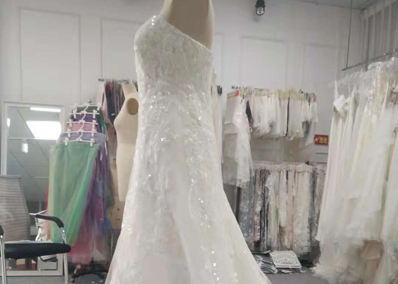 Luxury Blush Sequins Lace Bridal Gowns Plus Size With Train Lace Up Back
